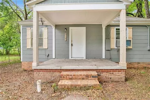 2103 E Victory Dr, Mobile, AL 36606 photo 3