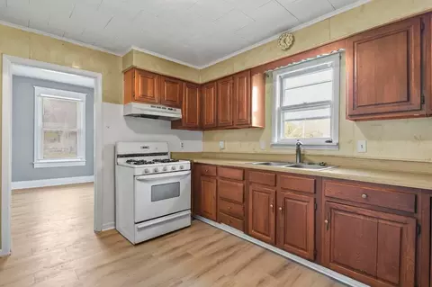 1130 E Cedar St, Springfield, IL 62703 photo 7
