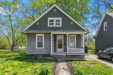 1130 E Cedar St, Springfield, IL 62703 photo 2