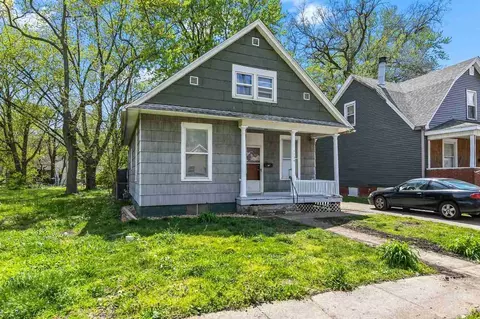 1130 E Cedar St, Springfield, IL 62703 photo 3