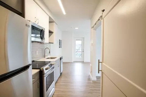 2320 N Vancouver Ave #201, Portland, OR 97227