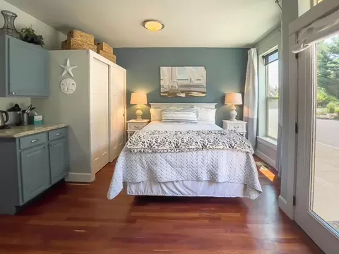 175 E St, Jacksonville, OR 97530 photo 9