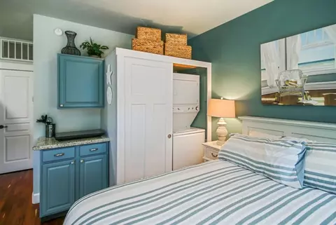 175 E St, Jacksonville, OR 97530 photo 7