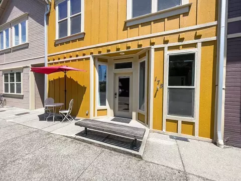 175 E St, Jacksonville, OR 97530 photo 29
