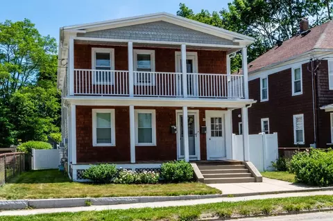 37 Oak St #1, Plymouth, MA 02360