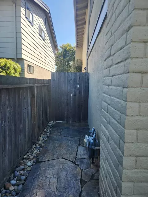 807 Taurus Dr, Foster City, CA 94404