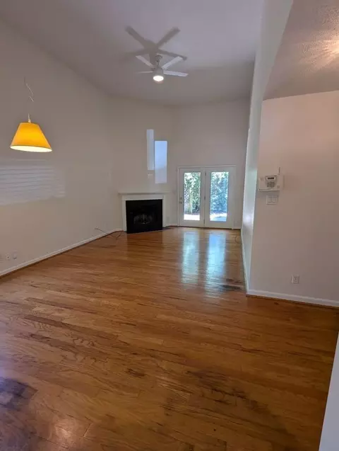220 Saint Andrews Ln, Chapel Hill, NC 27517