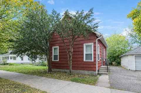 1208 8th St SE, Minneapolis, MN 55414