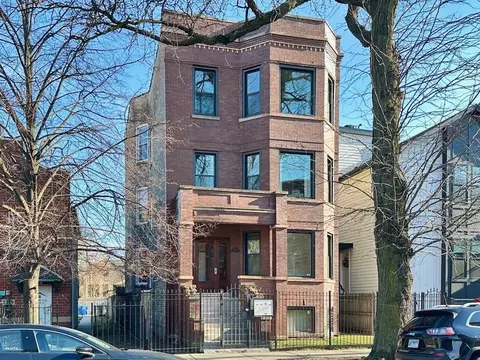 2115 N Spaulding Ave #2, Chicago, IL 60647