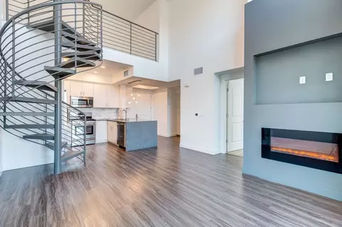 5505 Bonner Ave, Los Angeles, CA 91601