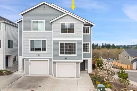 10002 Kings Landing Ave NW, Bremerton, WA 98311