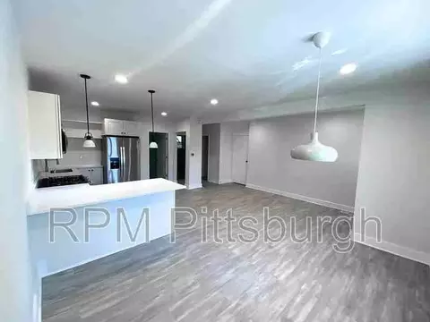 703 Chislett St, Pittsburgh, PA 15206