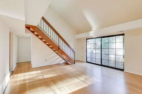 1639 Carriage House Ter #J, White Oak, MD 20904