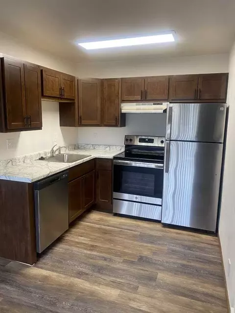 1033 W Fiedler Ln #1, Madison, WI 53713