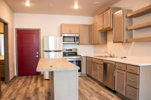 2460 Golf Rd #310, Eau Claire, WI 54701