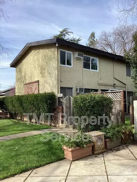 2743 2nd Ave #6, Sacramento, CA 95818
