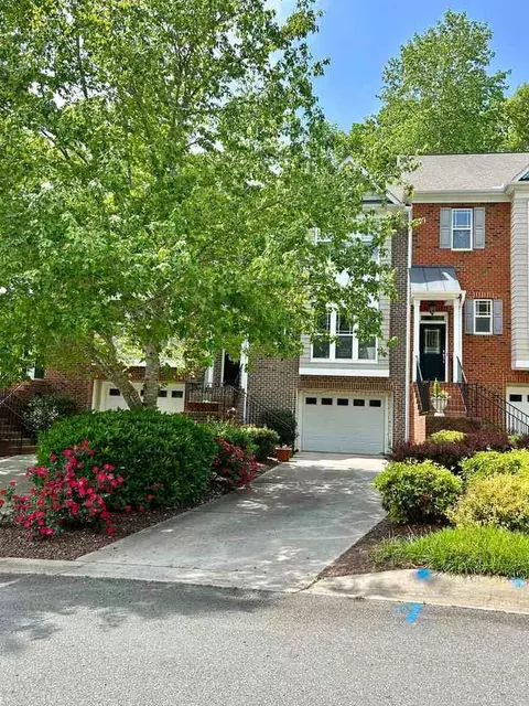 104 Rose Walk Ln, Carrboro, NC 27510