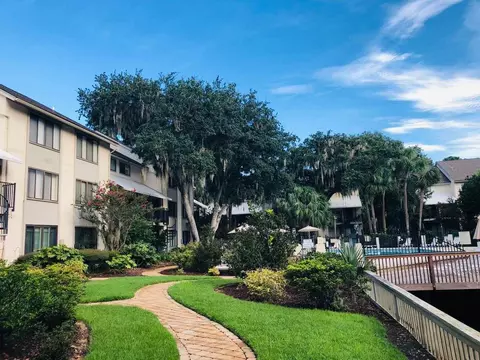 36 Deallyon Ave, Hilton Head Island, SC 29928
