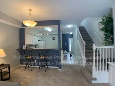2245 Creekside Ct, Eagan, MN 55122