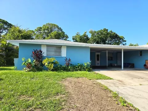 6916 Brentford Rd, Lake Sarasota, FL 34241
