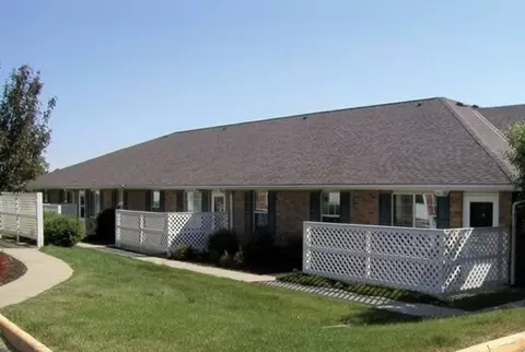 44 Colonial Dr, Jeffersonville, OH 43128