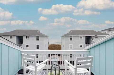 600 Carolina Beach Ave S, Carolina Beach, NC 28428