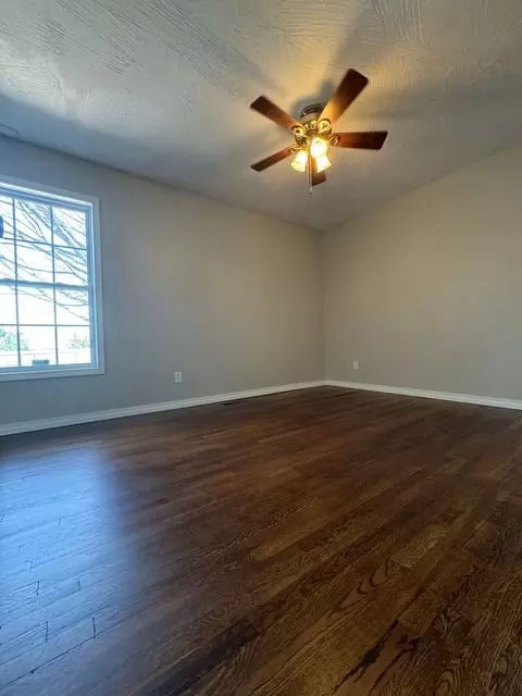 633 E Morningside St, Springfield, MO 65807 photo 13