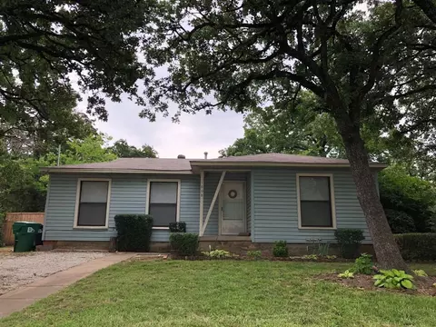 1608 Mozingo #RM Z, Denton, TX 76209