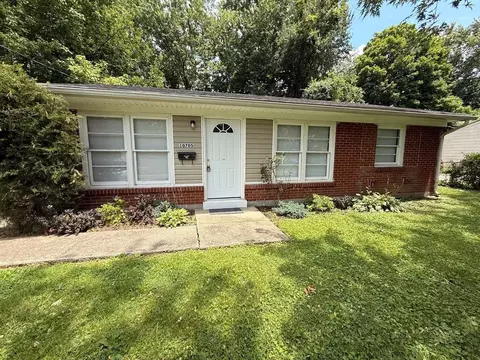10705 Grafton Hall Rd, Louisville, KY 40272