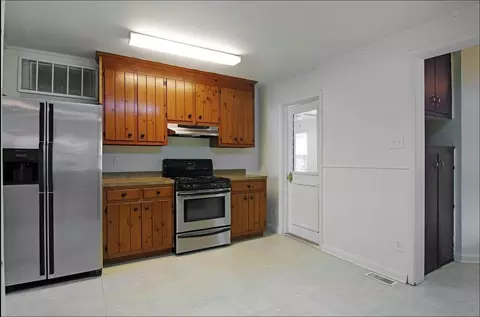 69 Cavalier Rd, Hampton, VA 23669 photo 7