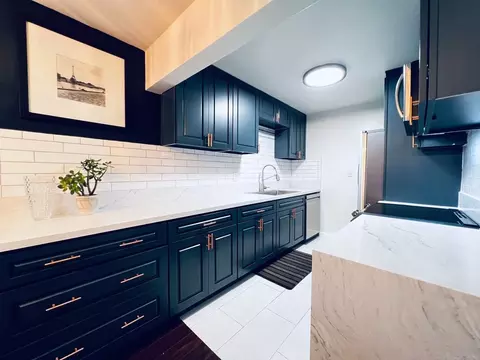 1130 E 1st St #101, Long Beach, CA 90802