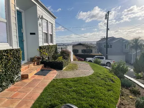 1828 Guy St, San Diego, CA 92110