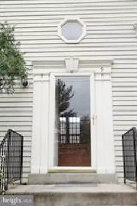 9 Polk Ct, North Potomac, MD 20878