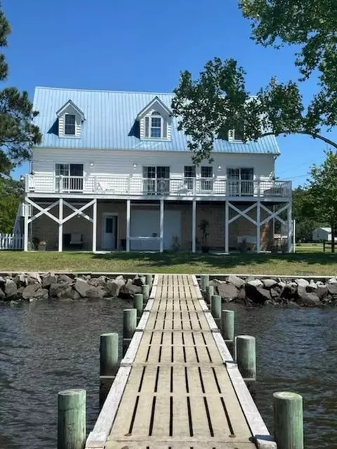 144 Great Neck Rd, Havelock, NC 28532