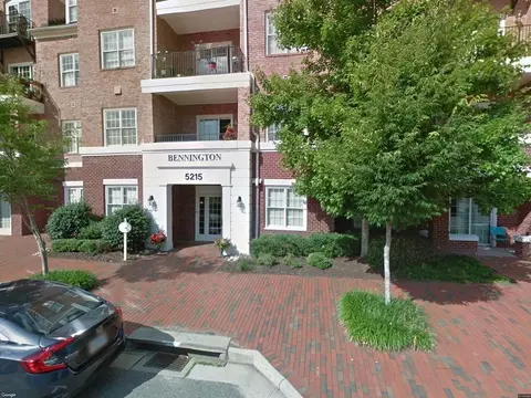 5215 Center St #405, Williamsburg, VA 23188