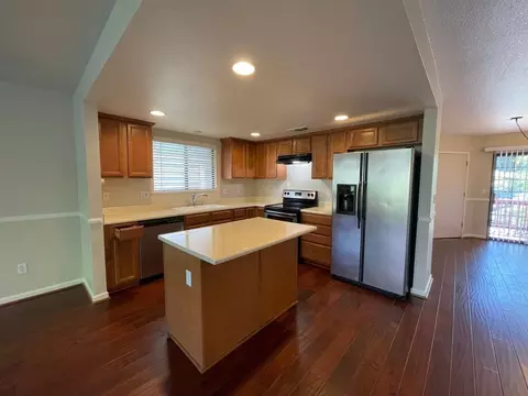 2404 24th St #A, Sacramento, CA 95818