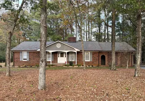 5441 Riverside Dr, Macon, GA 31210