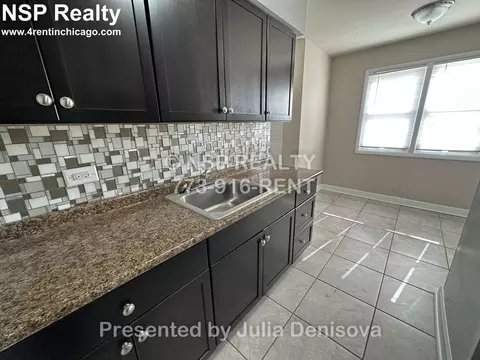 9610 Ivanhoe Ave #14, Schiller Park, IL 60176