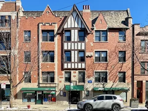 4829 N Damen Ave #202, Chicago, IL 60625