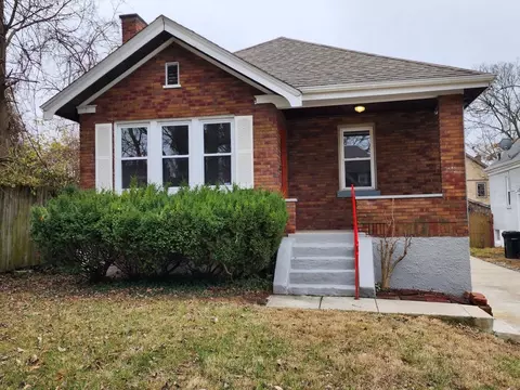 3525 Mary Ann Ln, Cincinnati, OH 45213