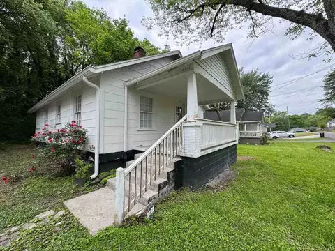 102 Earl Ln NE, Rome, GA 30161