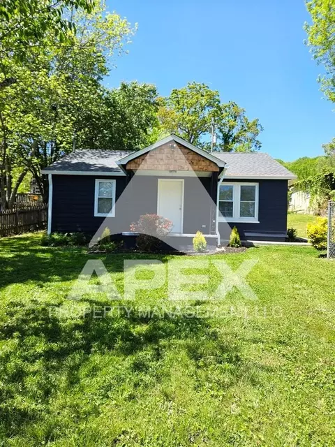 915 Forsythe St, Knoxville, TN 37917