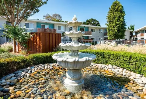 22281 Center St, Castro Valley, CA 94546