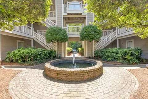 5011 Sharon Rd #F, Charlotte, NC 28210