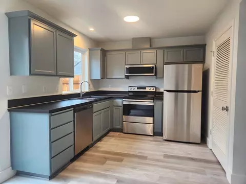 1721 Mill Aly, Eugene, OR 97401