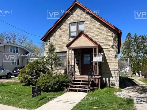 144 Oak St #LOWER, Green Bay, WI 54303