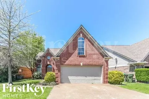 2215 Purple Leaf Ln, Cordova, TN 38016