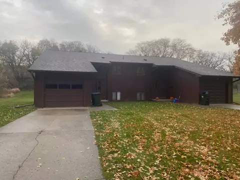 728 Brown St, Iowa City, IA 52245