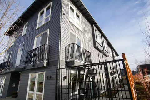 5080 NE 33rd Ave #4, Portland, OR 97211
