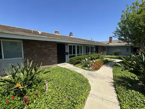 1225 E 1st St, Tustin, CA 92780